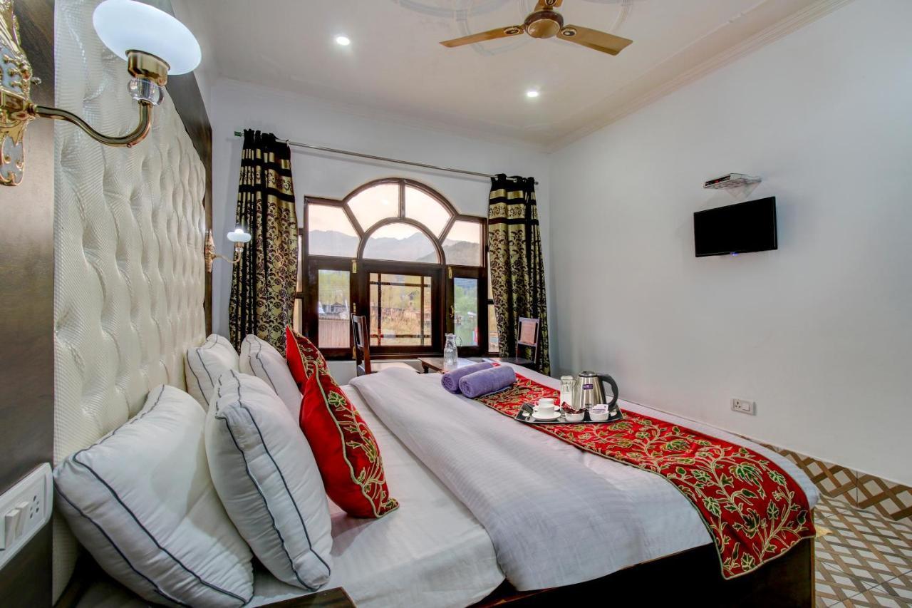 Hotel Royal Hameed Srīnagar Dış mekan fotoğraf