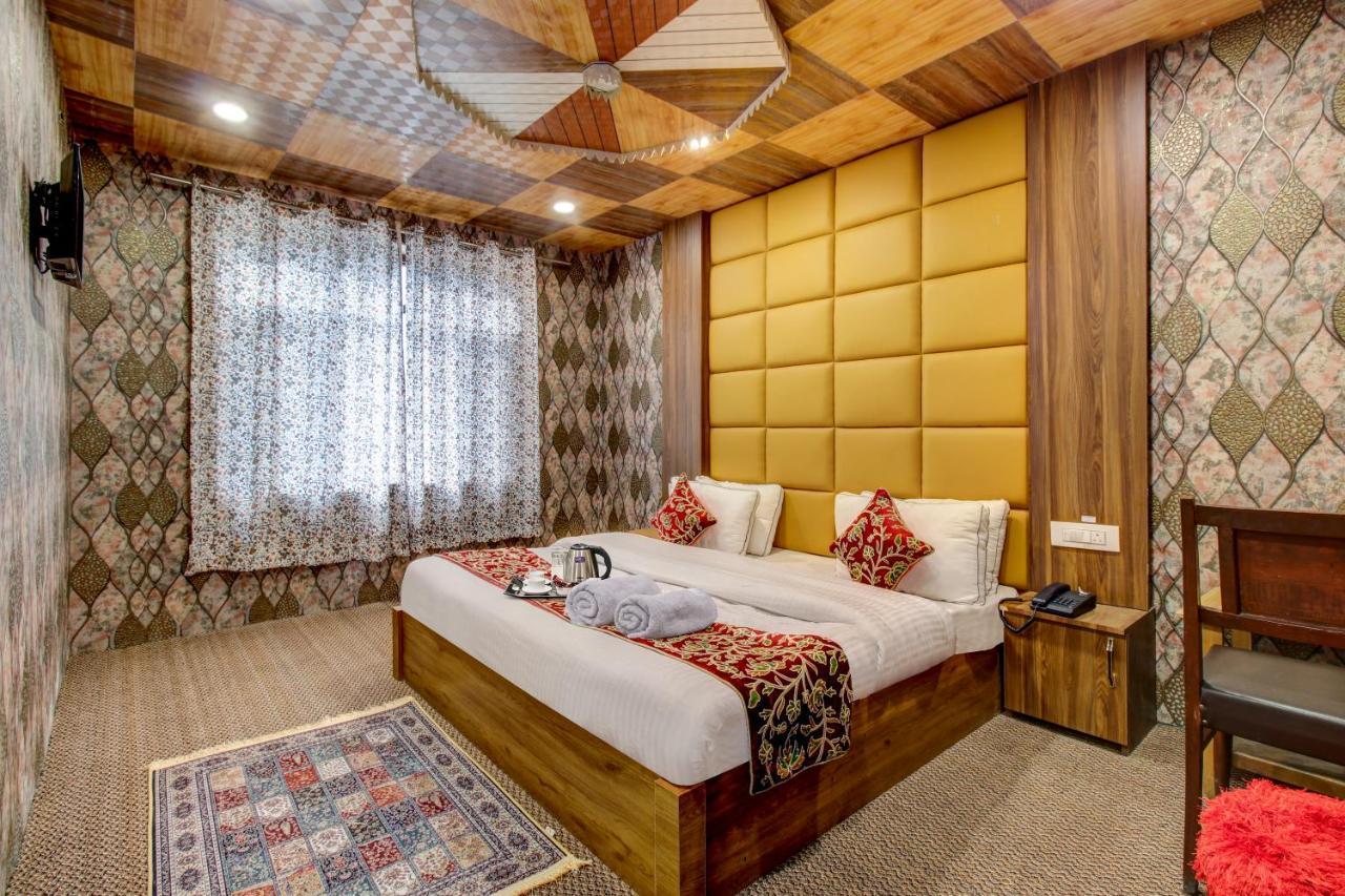 Hotel Royal Hameed Srīnagar Dış mekan fotoğraf